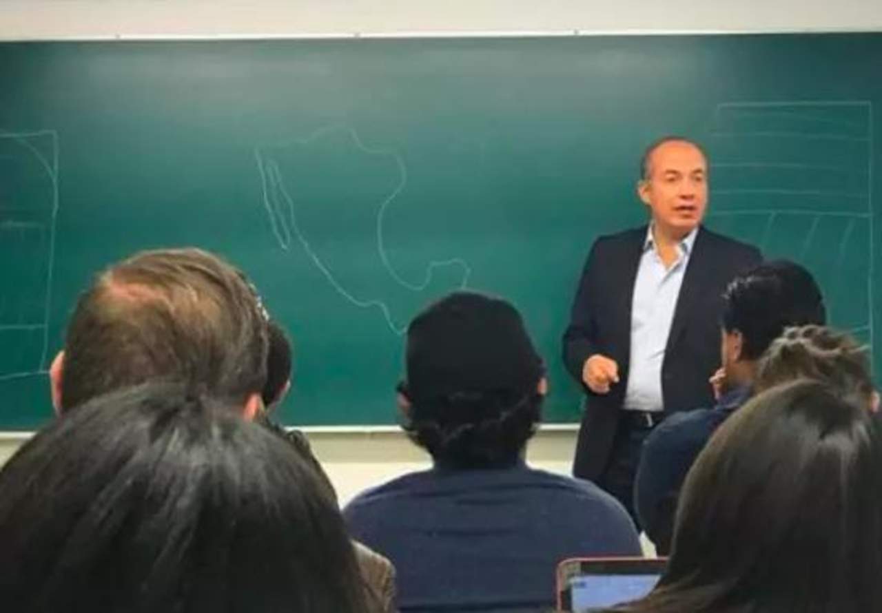 Felipe Caldern Imparte Clase En ITAM Y Se Vuelve Un Meme