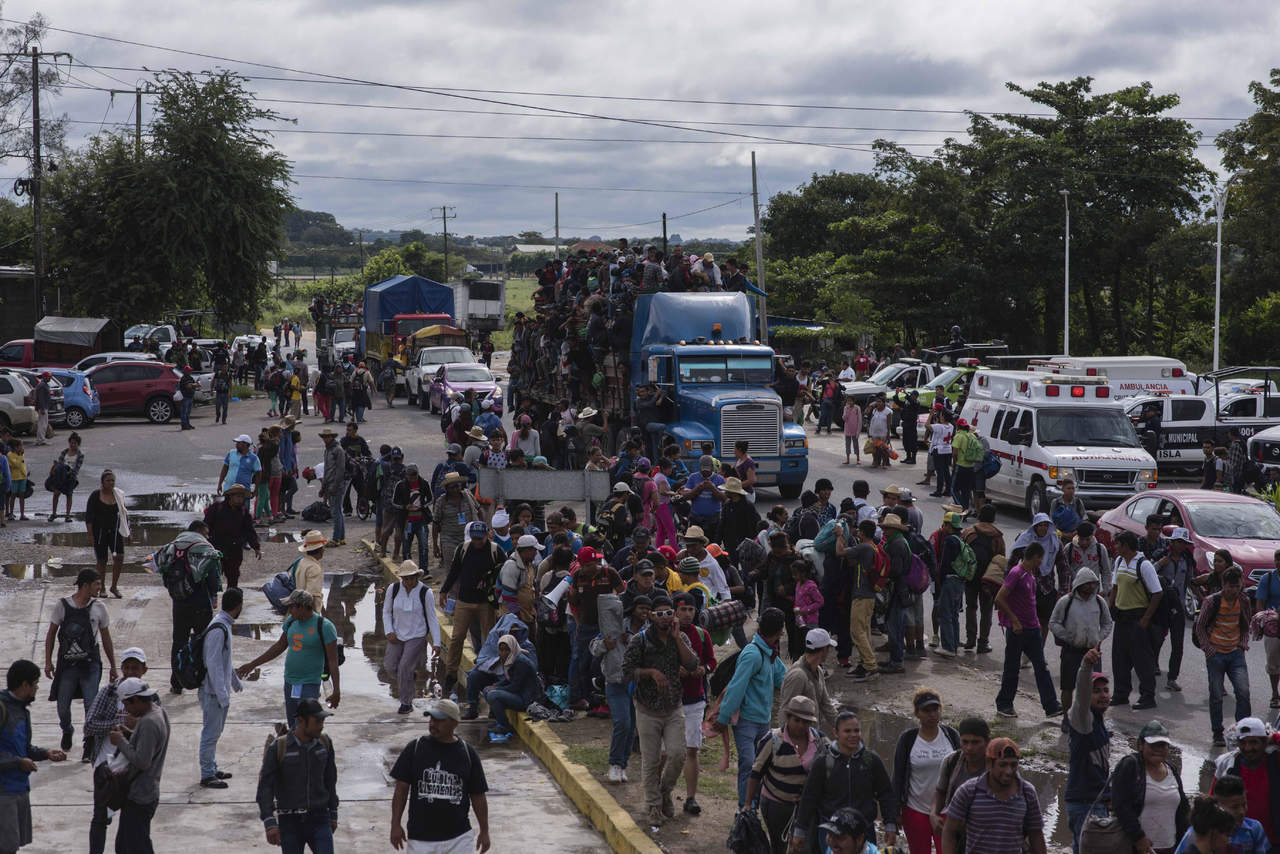 AMLO recibirá a dos caravanas de migrantes en CDMX afirman