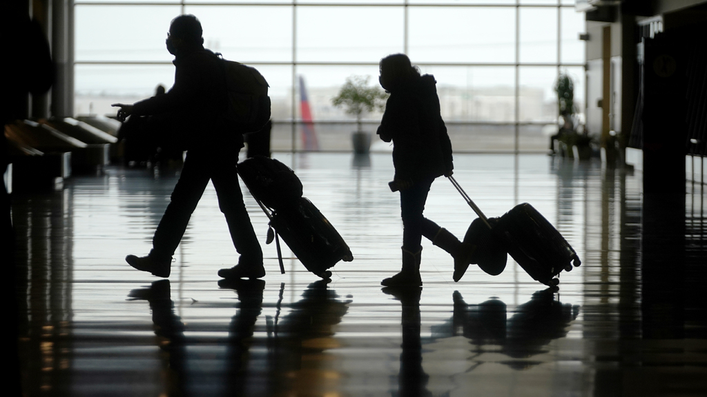 EUA registra récord de viajes en avión