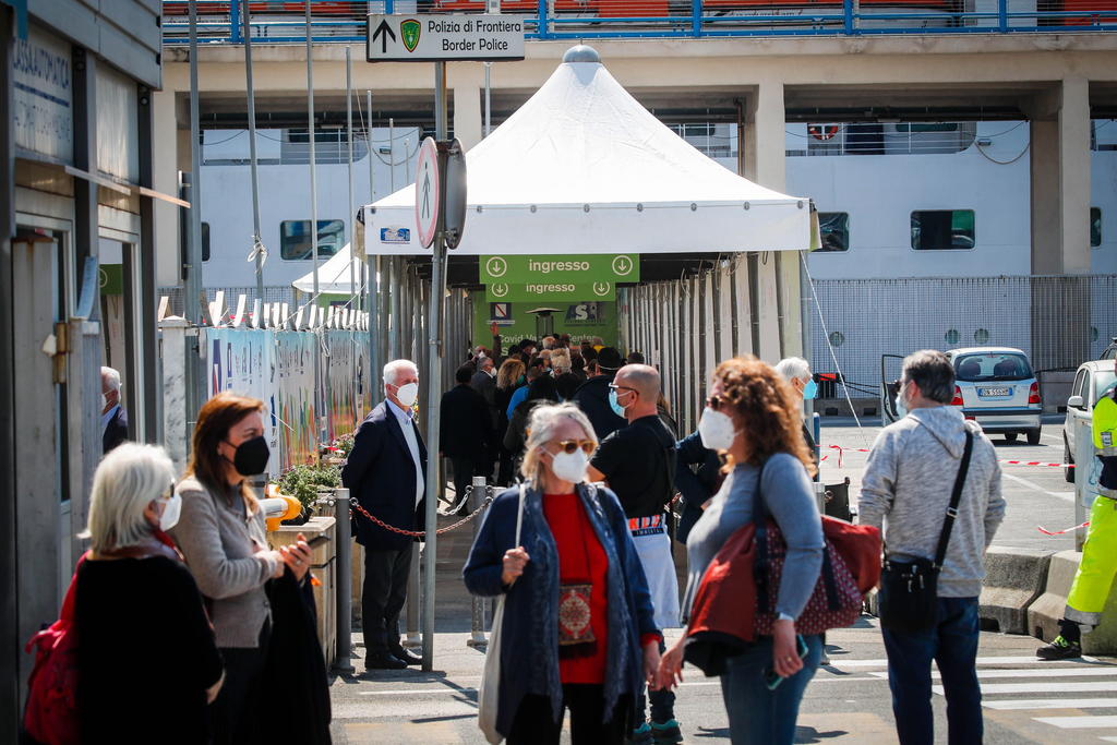 Mantendrá Italia todo abril el endurecimiento de medidas contra COVID-19