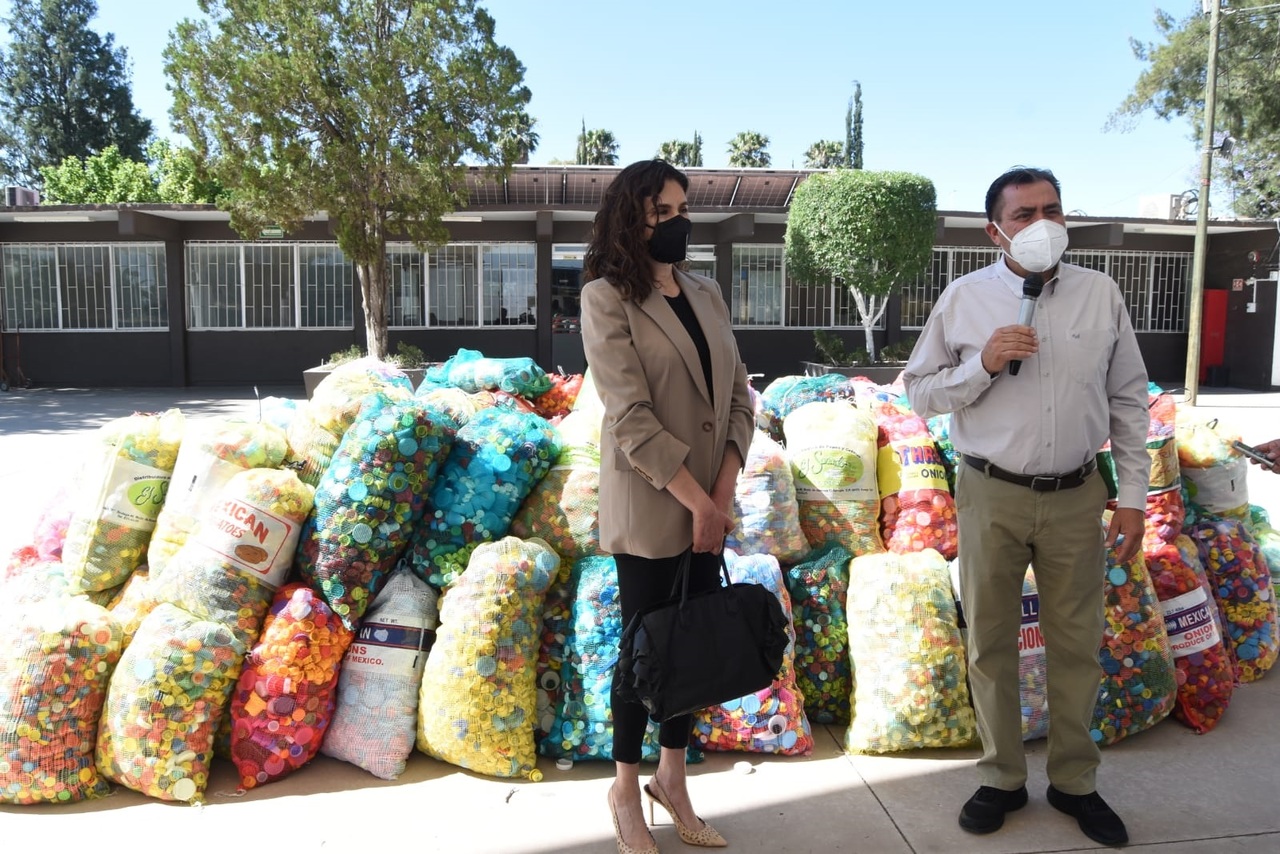 Recoleccion De Tapas Para Niños Con Cancer En Monterrey