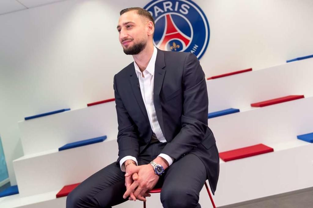 Gianluigi Donnarumma firma con el PSG hasta 2026