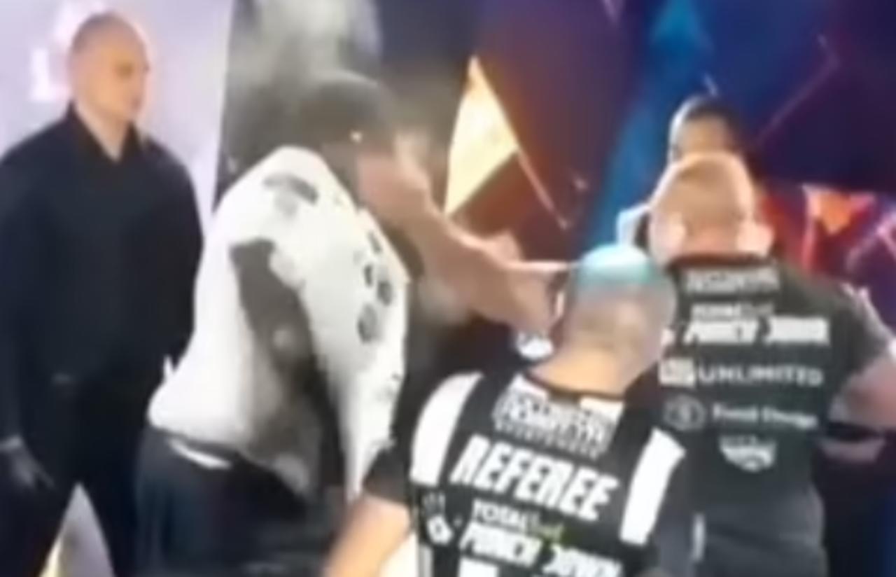 Mma Fighter Is Knocked Out With A Slap During A Slapping Contest 